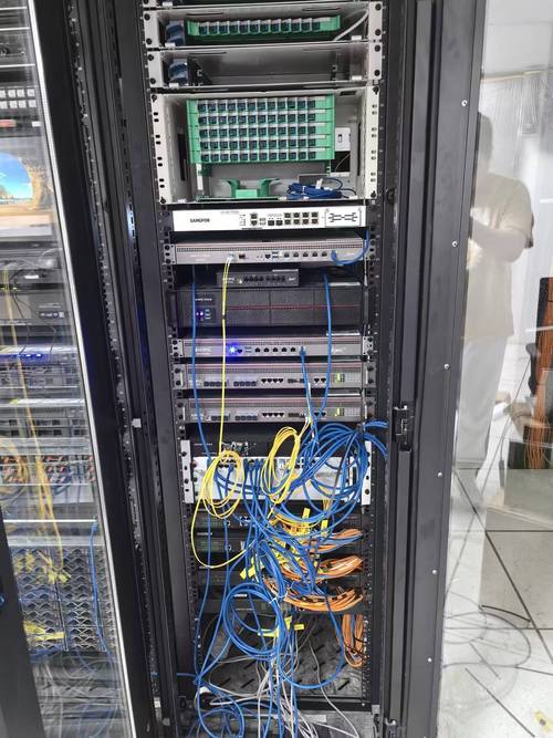 机房网络设备有哪些 机房网络设备有哪些